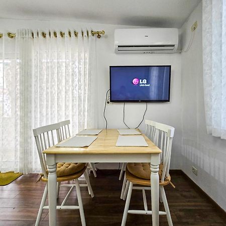 Lake Park 2Br Apartment Tirana Exterior foto